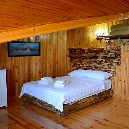 Hotel Ala *