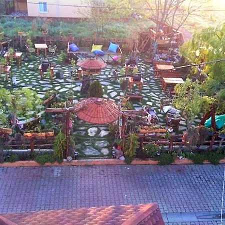 Ala Hotel *